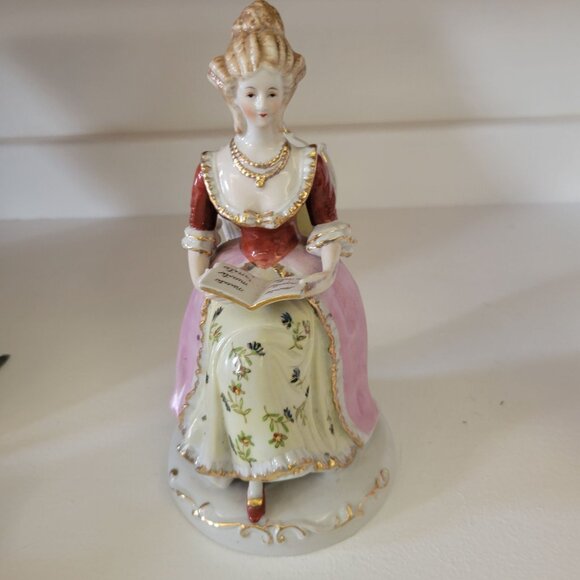 VINTAGE ~ MARUYAMA OCCUPIED JAPAN PORCELAIN READING WOMAN FIGURINE - Picture 6 of 12